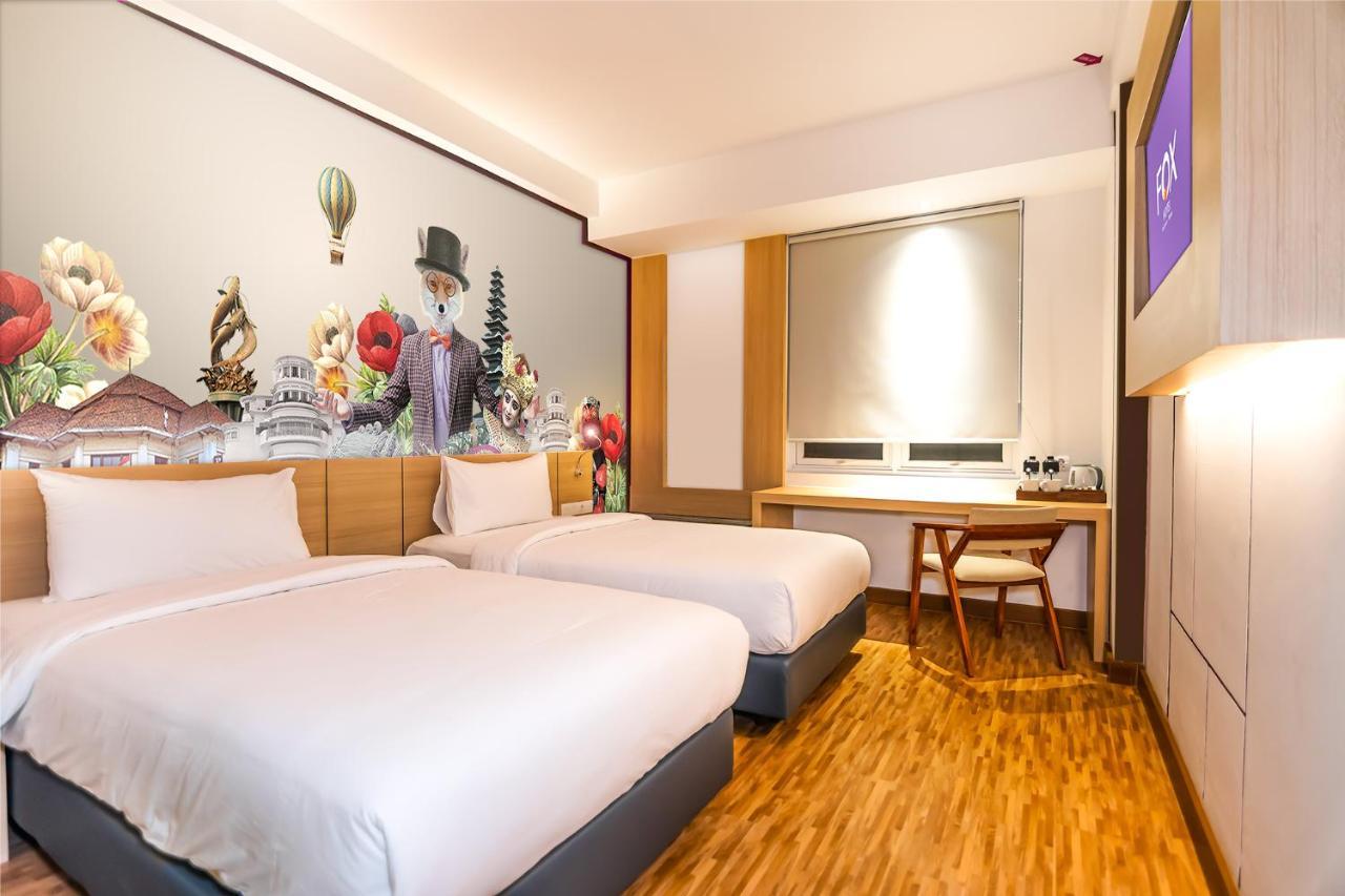 Fox Hotel Джаяпура Экстерьер фото