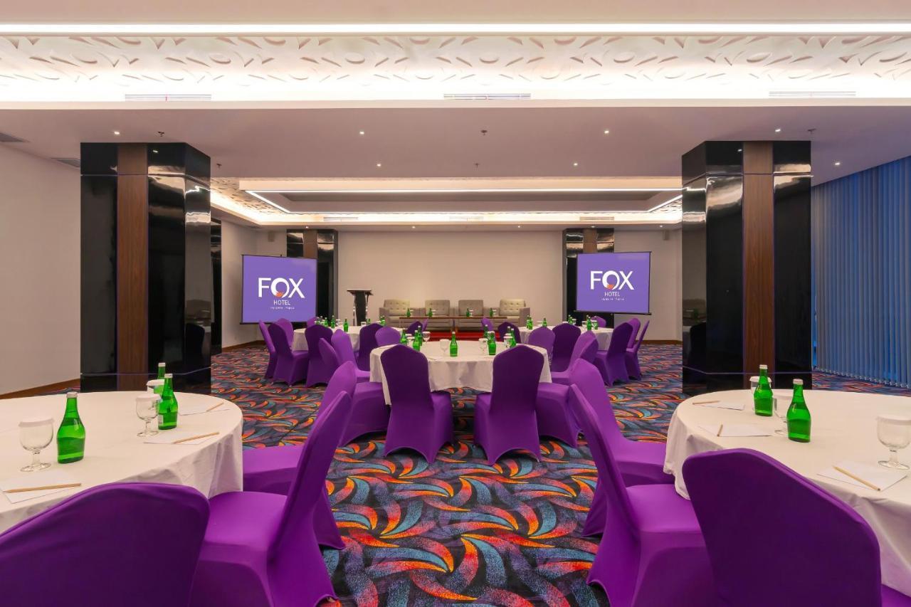 Fox Hotel Джаяпура Экстерьер фото