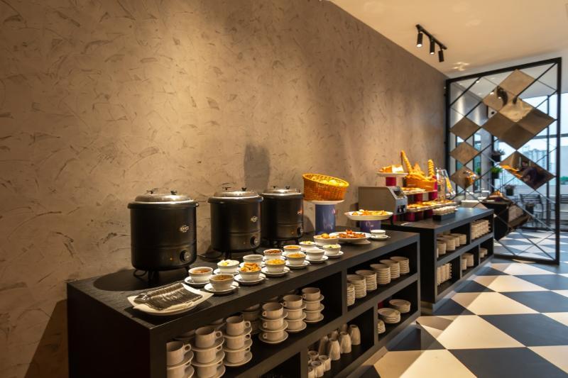 Fox Hotel Джаяпура Экстерьер фото