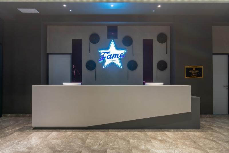 Fox Hotel Джаяпура Экстерьер фото